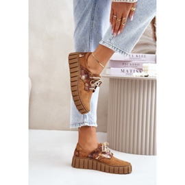 Pantofi din piele intoarsa pe platforma maro de hipnoza 2