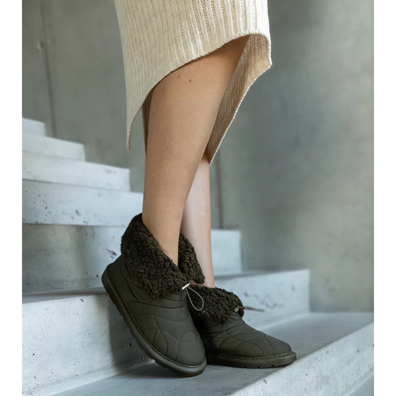 Cizme de zăpadă izolate verzi cu manșetă Caellita negru 2