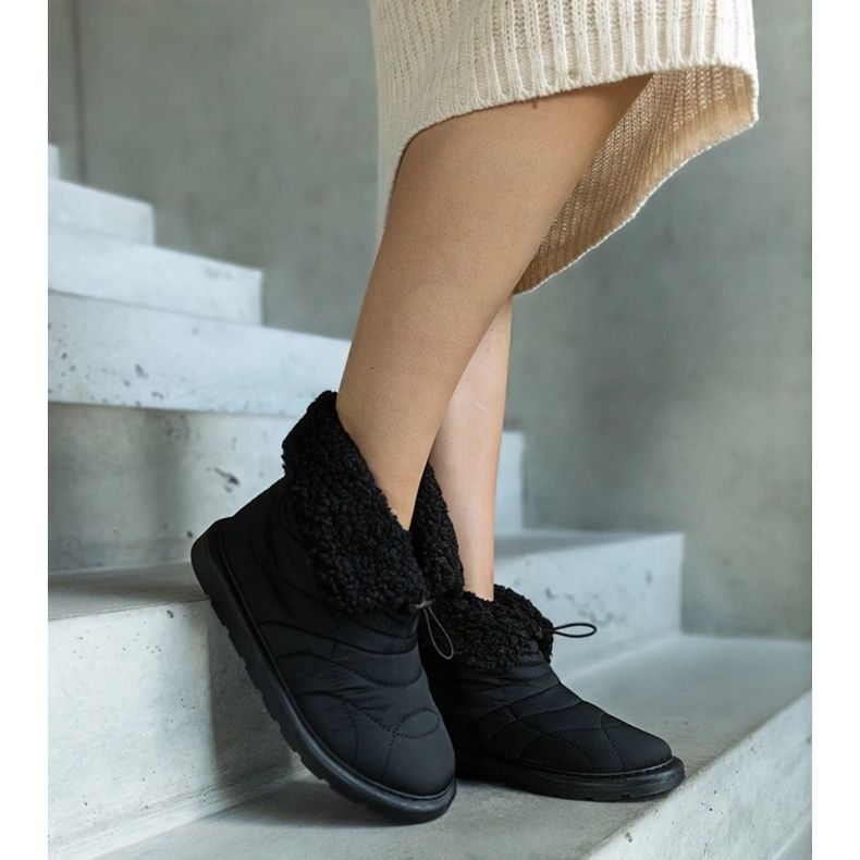 Cizme de zăpadă izolate negre cu manșetă Caellita negru 2