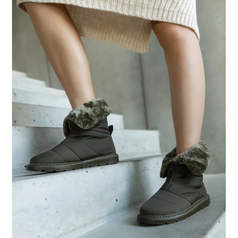 Cizme de zapada izolate verzi cu guler de la Edidda verde 1