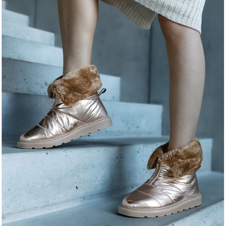 Cizme de zăpadă izolate cu aur Edidda, cu guler de aur 1