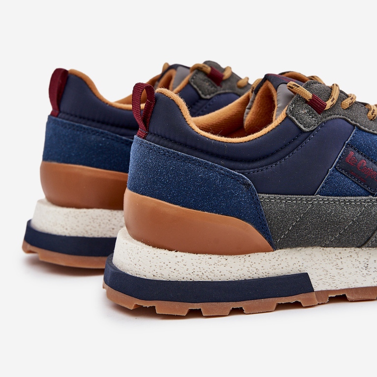 Tenisi izolați pentru bărbați Lee Cooper LCJ-24-03-3006 gri 2