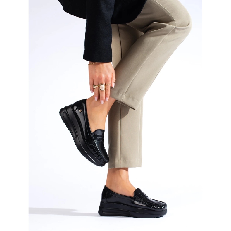 Mocasini negri patentați pe o platformă groasă Shelovet negru 2