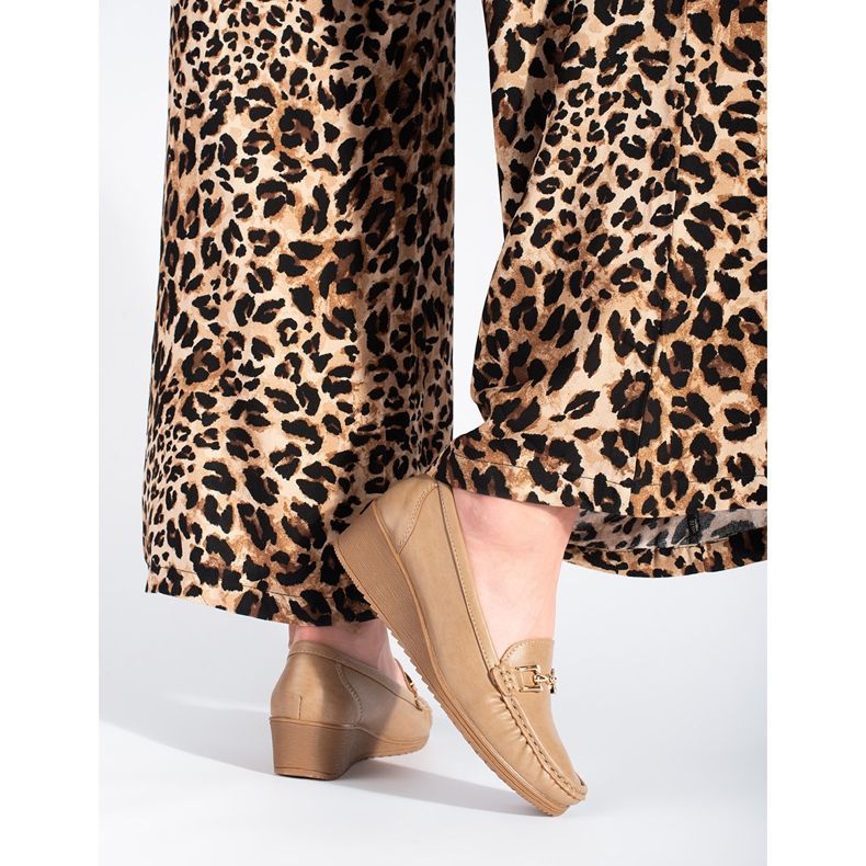 Mocasini de dama bej cu catarama 2