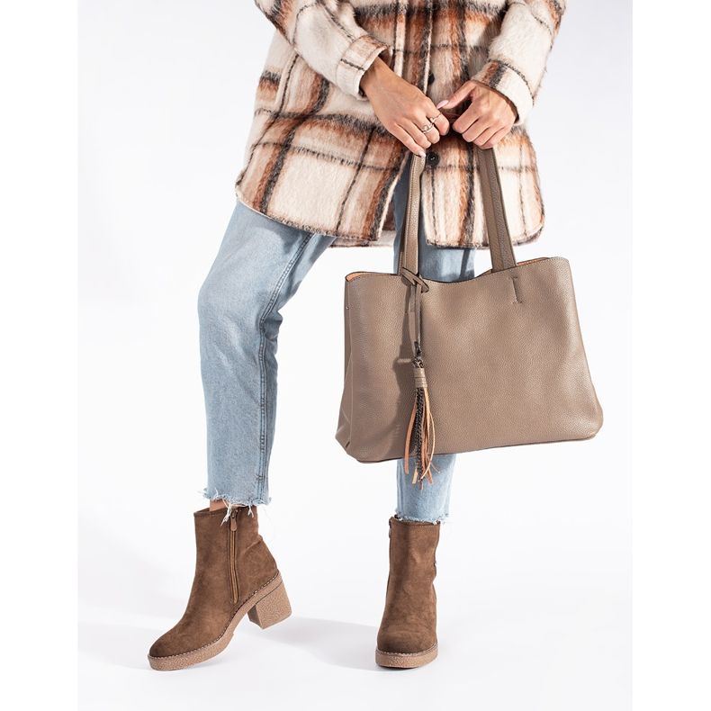 Botine maro din piele intoarsa 1