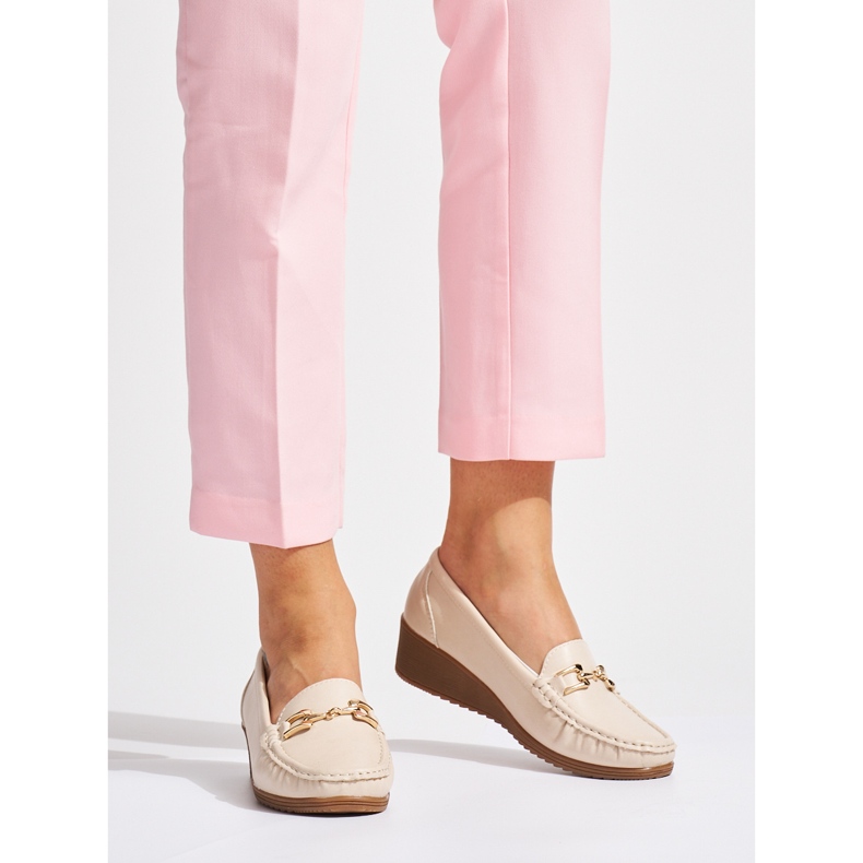 Mocasini de dama bej cu catarama 1