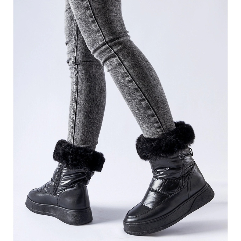 Cizme de zăpadă izolate negre cu blană Oliver negru 1