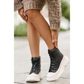 Pantofi izolați din piele pe o platformă masivă Big Star OO274A599 Negru 2