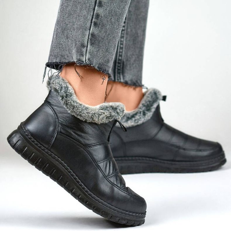 Cizme de zăpadă scurte de damă cu blană, neagră CH-06B negru 1