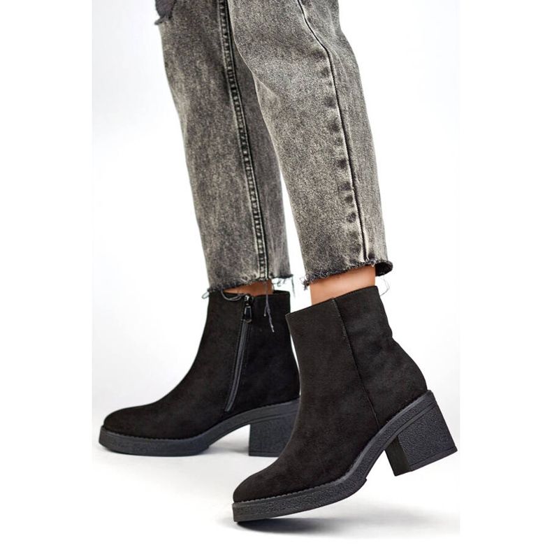 Cizme clasice de damă cu toc înalt din piele intoarsa, negre MS1508B negru 2 Cizme clasice de damă cu toc înalt din piele intoarsa, negre MS1508B negru 2