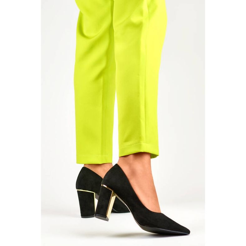 Pompe ascuțite de damă cu toc decorativ înalt, piele intoarsă neagră GD-DO112A-B negru 1