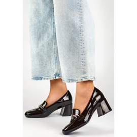 Pantofi de dama din piele cu toc cu decor, negru 24-58242B 2