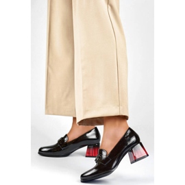 Pantofi dama lacuiti cu decor cu toc, negri GD-FL479-B negru 2 Pantofi dama lacuiti cu decor cu toc, negri GD-FL479-B negru 2