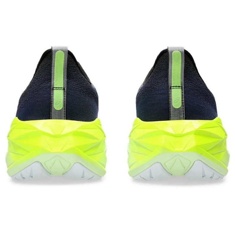 Pantofi Asics Novablast 4 1011B693-003 negru 2