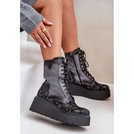 Botine din piele pe platformă și pană cu partea superioară cu model Maciejka 06720-01 negru 7