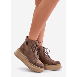 Botine din piele intoarsa pe o platforma masiva Maciejka 06309-02 maro închis 1