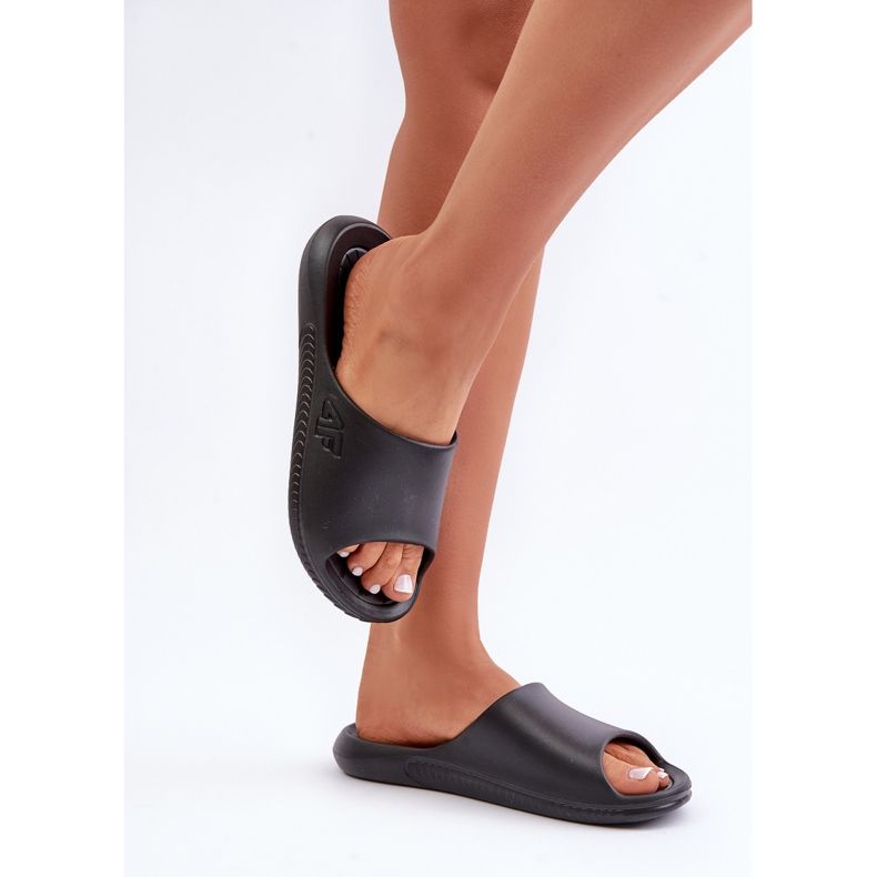 Flip-flops pentru femei 4F 4FMM00FFLIF093A-20S negru 2
