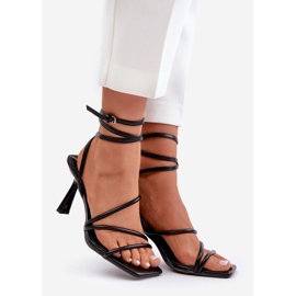 Sandale Elegante Cu Toc Înalt Cu Bretele Negre Saredi negru 1