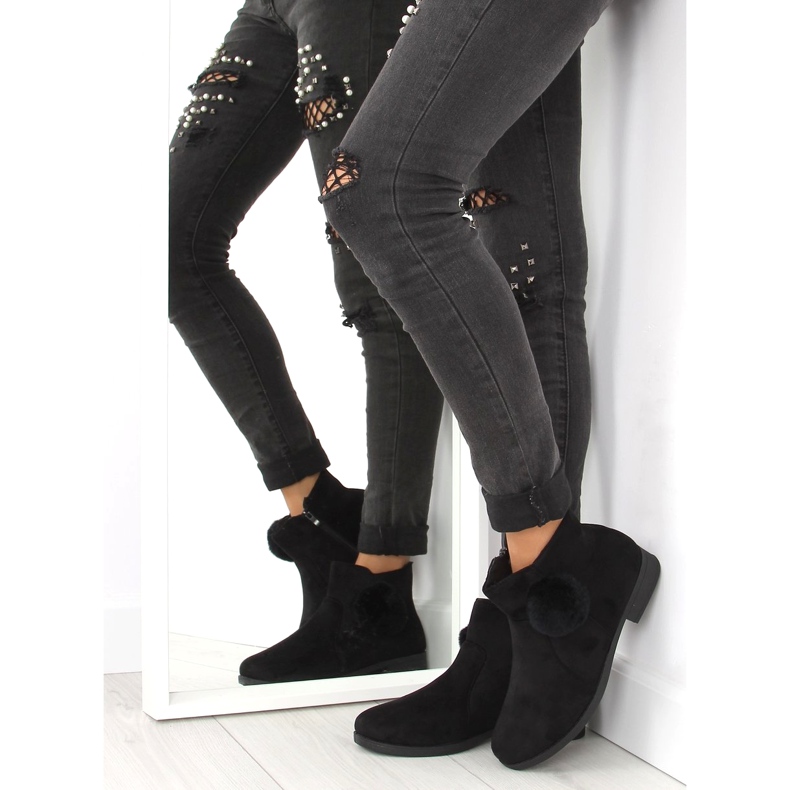 Ghete de dama negre cu pompon X-15 negru 2