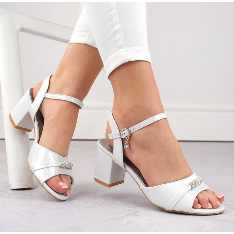 Vinceza W JAN305 sandale argintii cu toc inalt 1