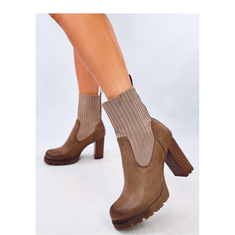 Botine kaki cu toc maro 1 Botine kaki cu toc maro 1