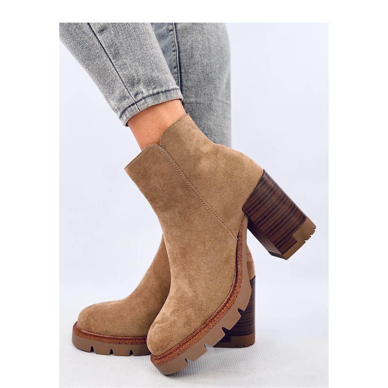 Botine cu toc inalt cu protectie bej 1