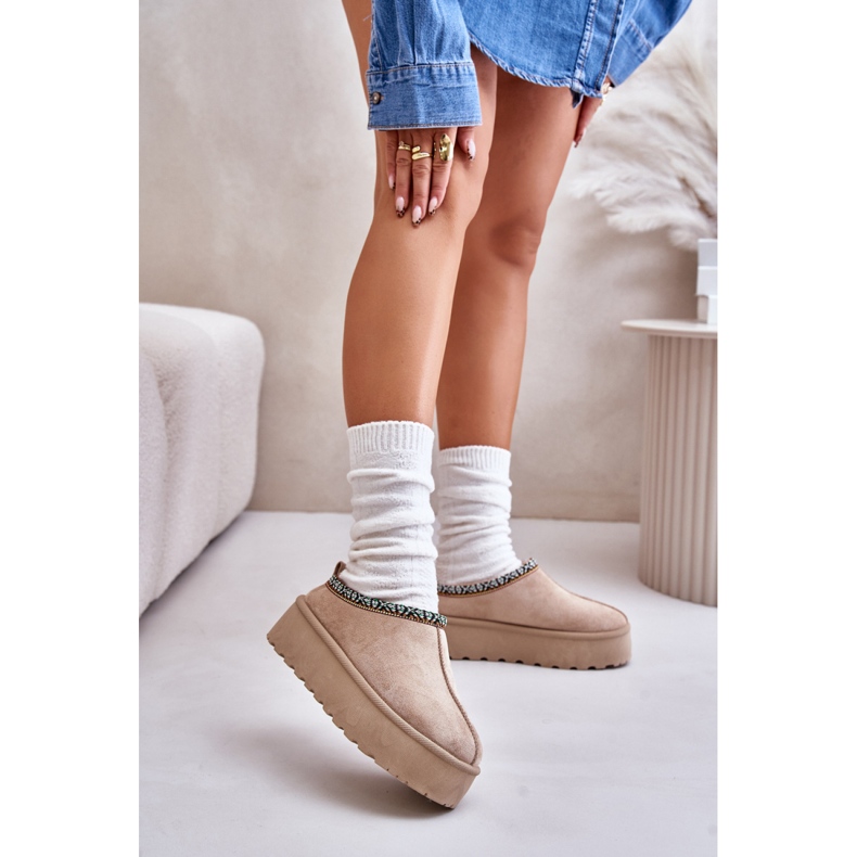 Model 877-1 Papuci bej 1