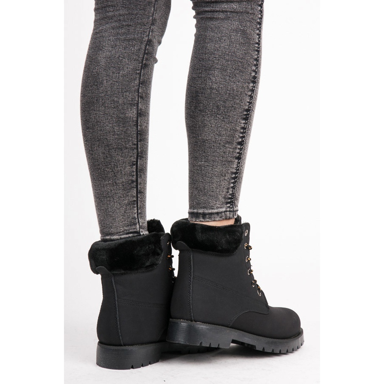 Ptpt Capcani negru 2