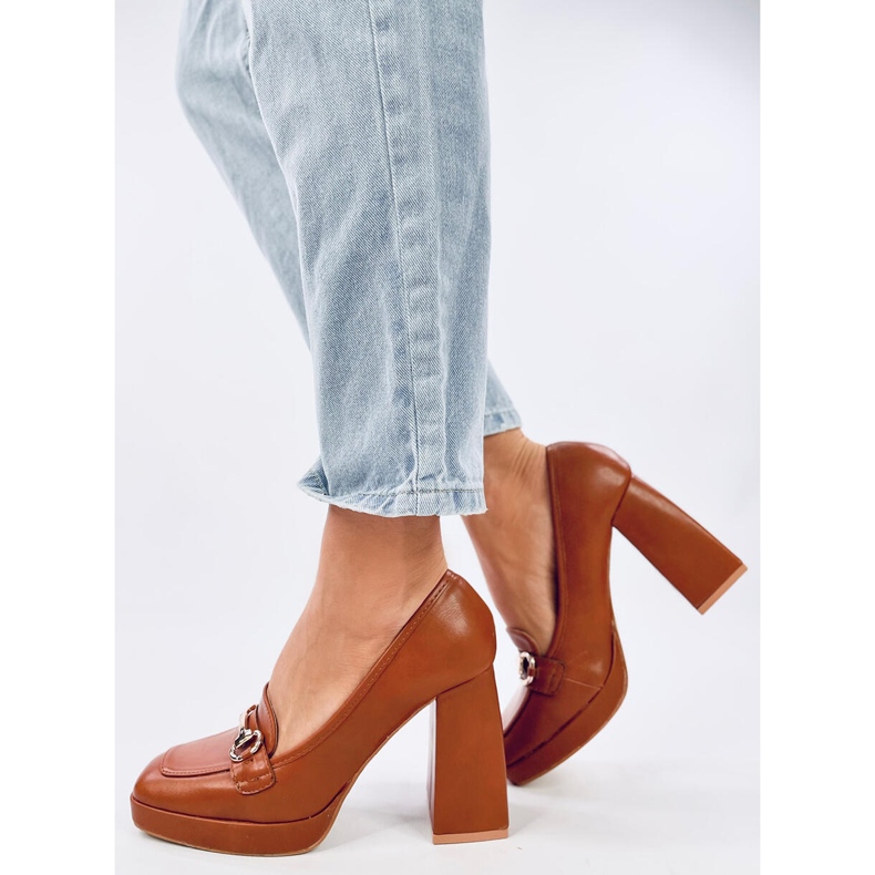 Pantofi de dama cu toc inalt cu decor maro 1 Pantofi de dama cu toc inalt cu decor maro 1