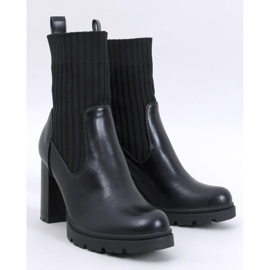 Botine de damă cu toc înalt și manșetă negru 1