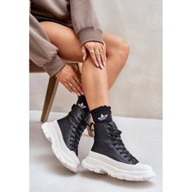 Pantofi izolați din piele pe o platformă masivă Big Star OO274A599 Negru 1