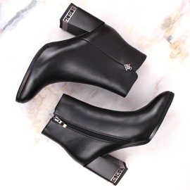 Cizme izolate negre pentru femei cu Filippo DBT4842/23 BK negru 2