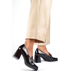 Pantofi negri eleganti lacuiti cu toc inalt 24-12322B negru 2