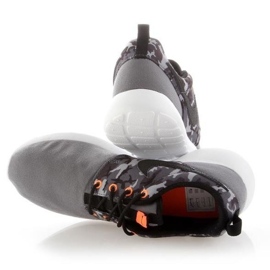 Pantofi Nike Roshe One Print Jr 677782-004 alb 3