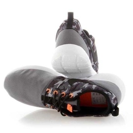 Pantofi Nike Roshe One Print Jr 677782-004 alb 9