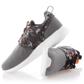 Pantofi Nike Roshe One Print Jr 677782-004 alb 10