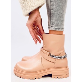 Botine izolate bej cu lant 6