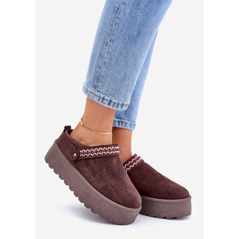 Cizme de zapada din ciocolata cu broderie decorativa maro 1 Cizme de zapada din ciocolata cu broderie decorativa maro 1