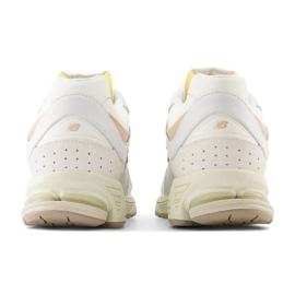 Pantofi New Balance U M2002RVF alb 4