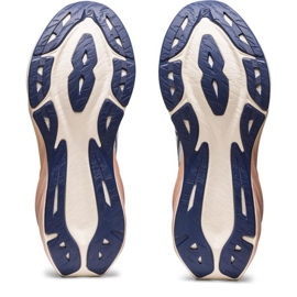 Pantofi Asics Novablast 3 1012B492-400 alb 4