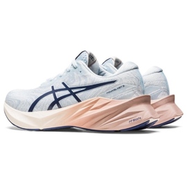 Pantofi Asics Novablast 3 1012B492-400 alb 5