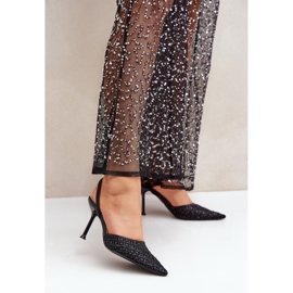 Tocuri înalte cu toc deschis decorat cu sclipici negru 2 Tocuri înalte cu toc deschis decorat cu sclipici negru 2