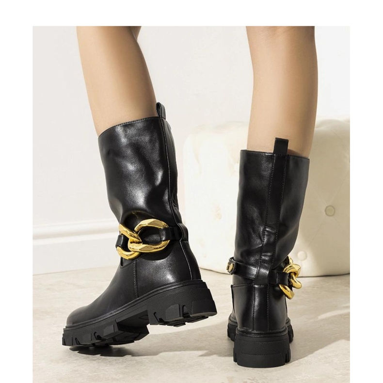 Cizme negre izolate cu lanț Harrison - Solea negru 1 Cizme negre izolate cu lanț Harrison - Solea negru 1