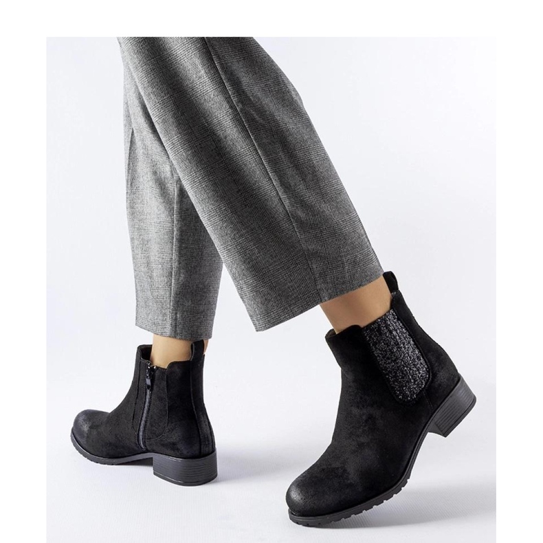 Botine plate negre cu inserție decorativă de la Arnoux - Solea negru 1 Botine plate negre cu inserție decorativă de la Arnoux - Solea negru 1