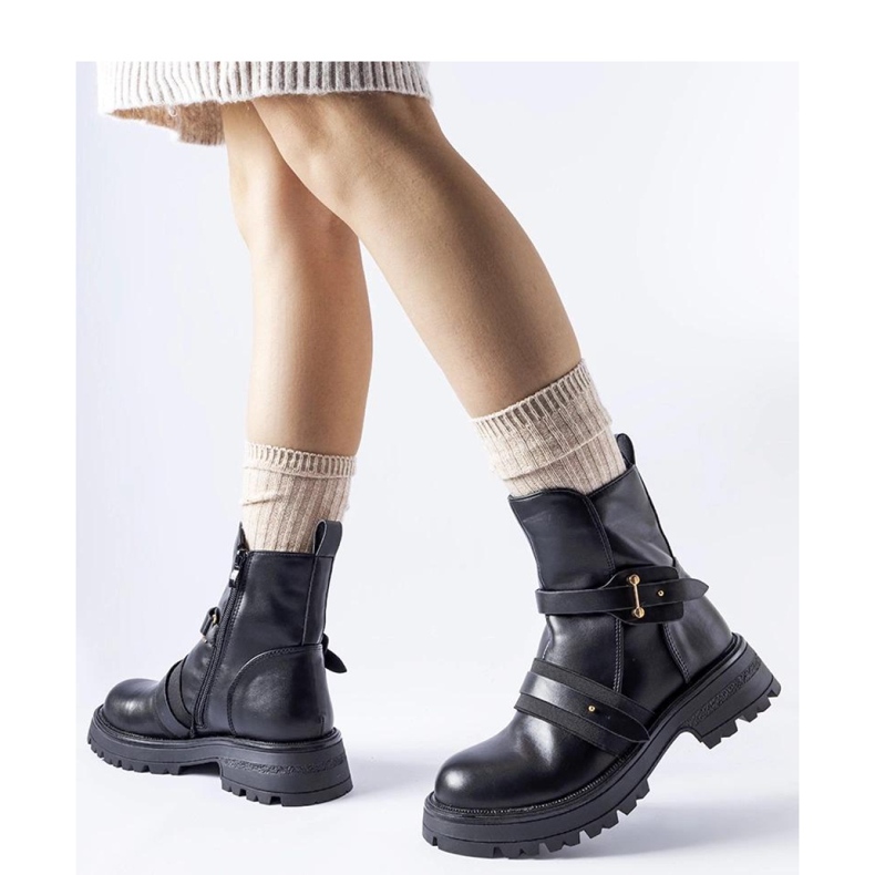 Cizme izolate negre de la Laderoute - Solea negru 1