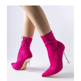 Botine roz cu toc decorativ 1 Botine roz cu toc decorativ 1