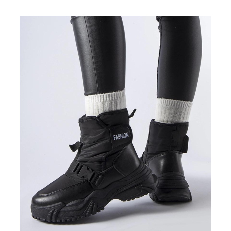 Cizme negre izolate pentru zapada cu Velcro negru 1 Cizme negre izolate pentru zapada cu Velcro negru 1