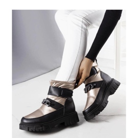 Cizme de zapada aurii cu lant Ephraim - Solea 1 Cizme de zapada aurii cu lant Ephraim - Solea 1