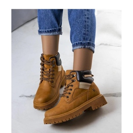 Cizme de drumeție izolate maro de la Nadel - Solea 1