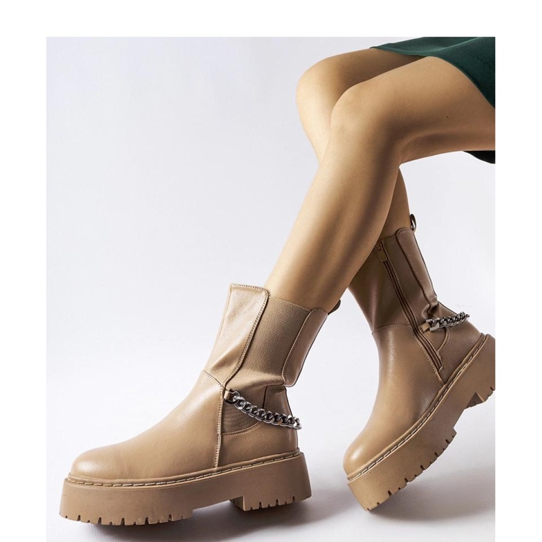 Botine bej decorate cu un lant de la Guglielmo - Solea 1